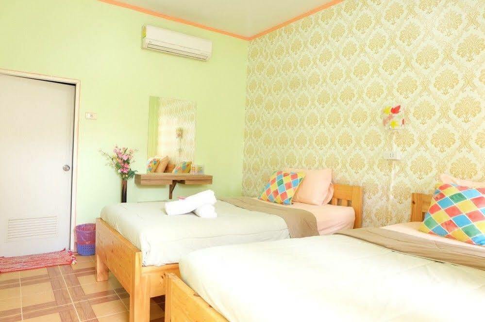 Samed Thanee Koh Samet Bagian luar foto